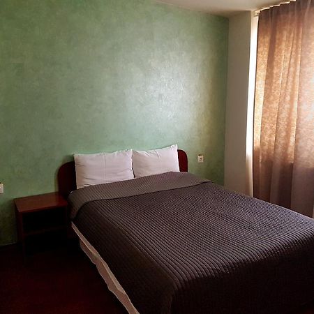 בוקרשט Hotel Mic מראה חיצוני תמונה