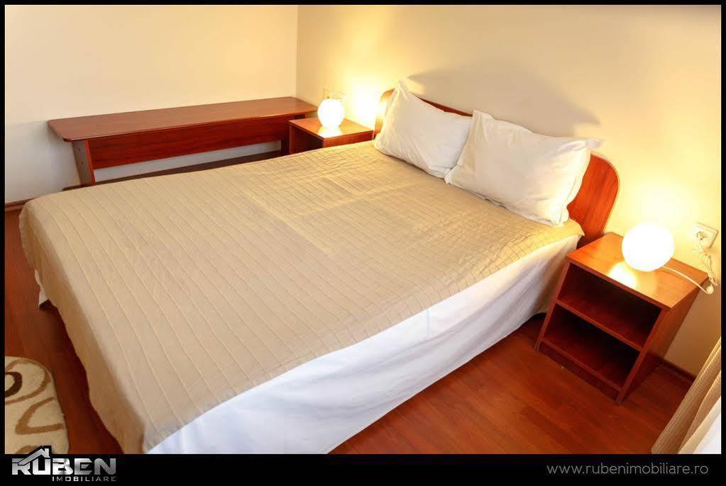 בוקרשט Hotel Mic מראה חיצוני תמונה