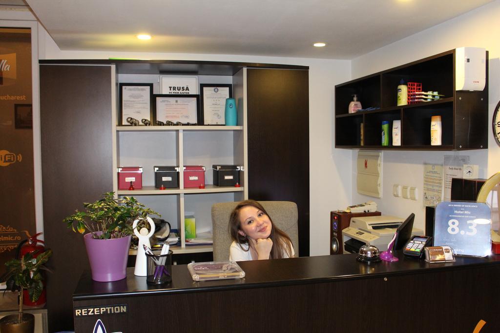בוקרשט Hotel Mic מראה חיצוני תמונה