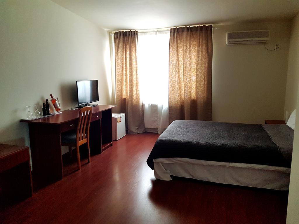 בוקרשט Hotel Mic מראה חיצוני תמונה