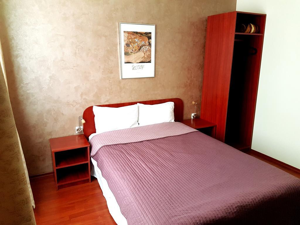 בוקרשט Hotel Mic מראה חיצוני תמונה