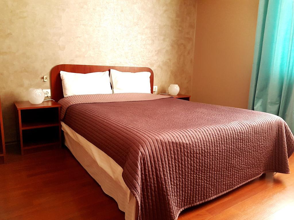 בוקרשט Hotel Mic מראה חיצוני תמונה