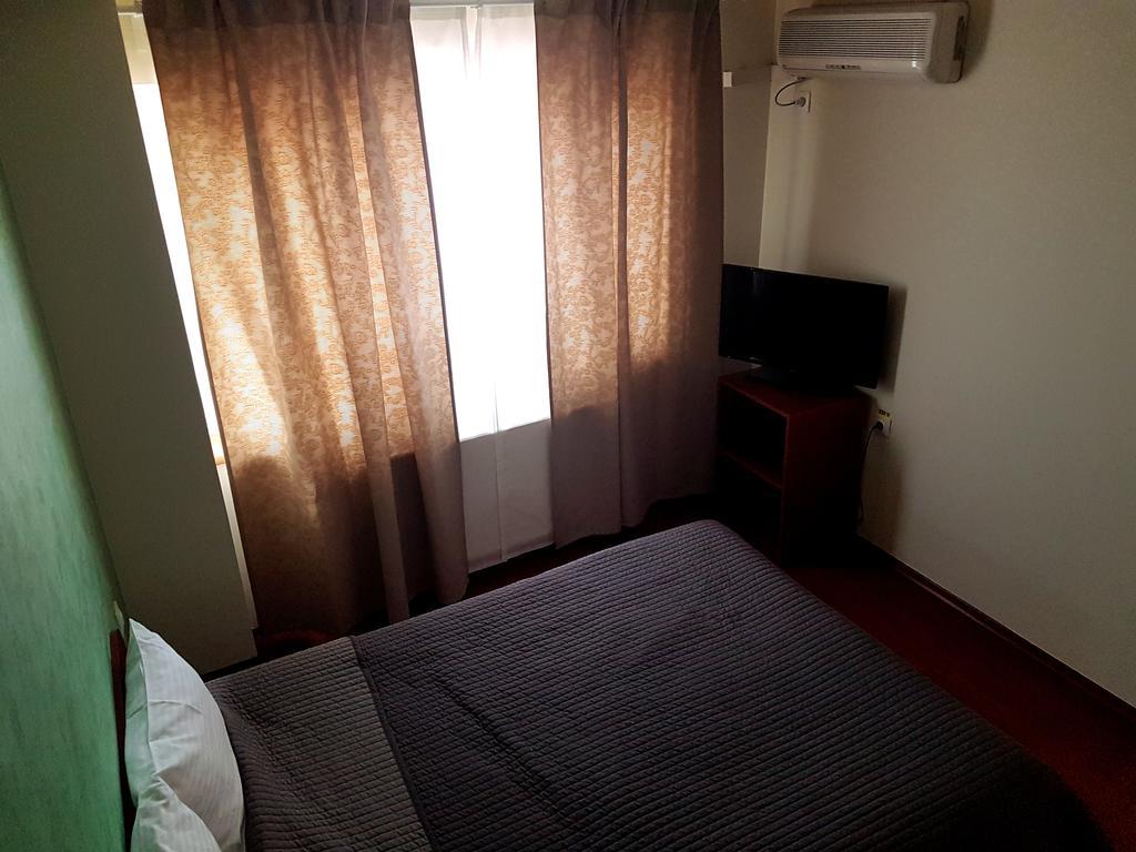 בוקרשט Hotel Mic מראה חיצוני תמונה