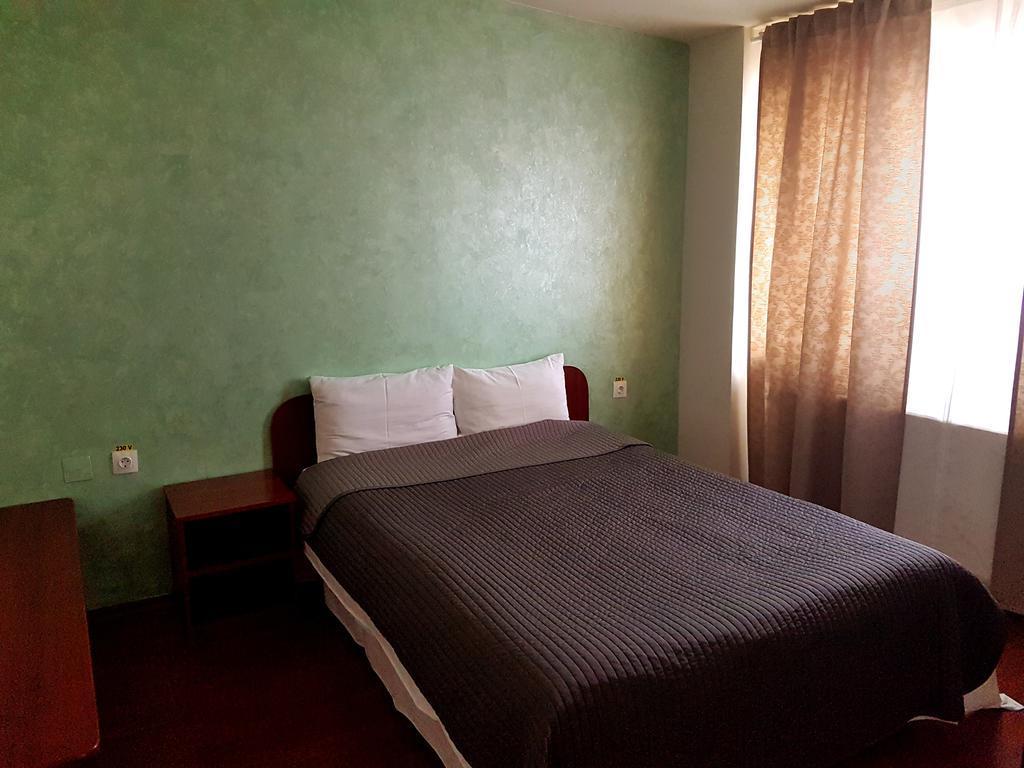 בוקרשט Hotel Mic מראה חיצוני תמונה